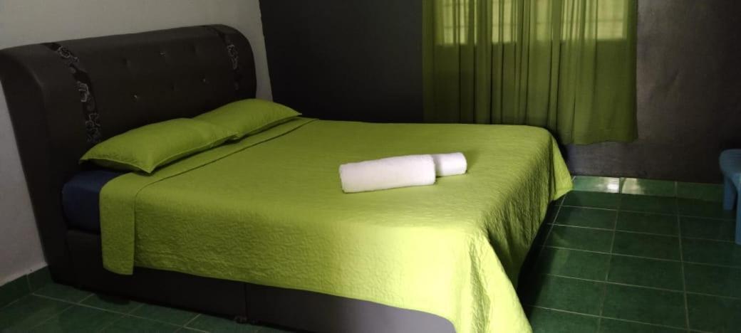 Durian Chalet 쿠알라타한 외부 사진