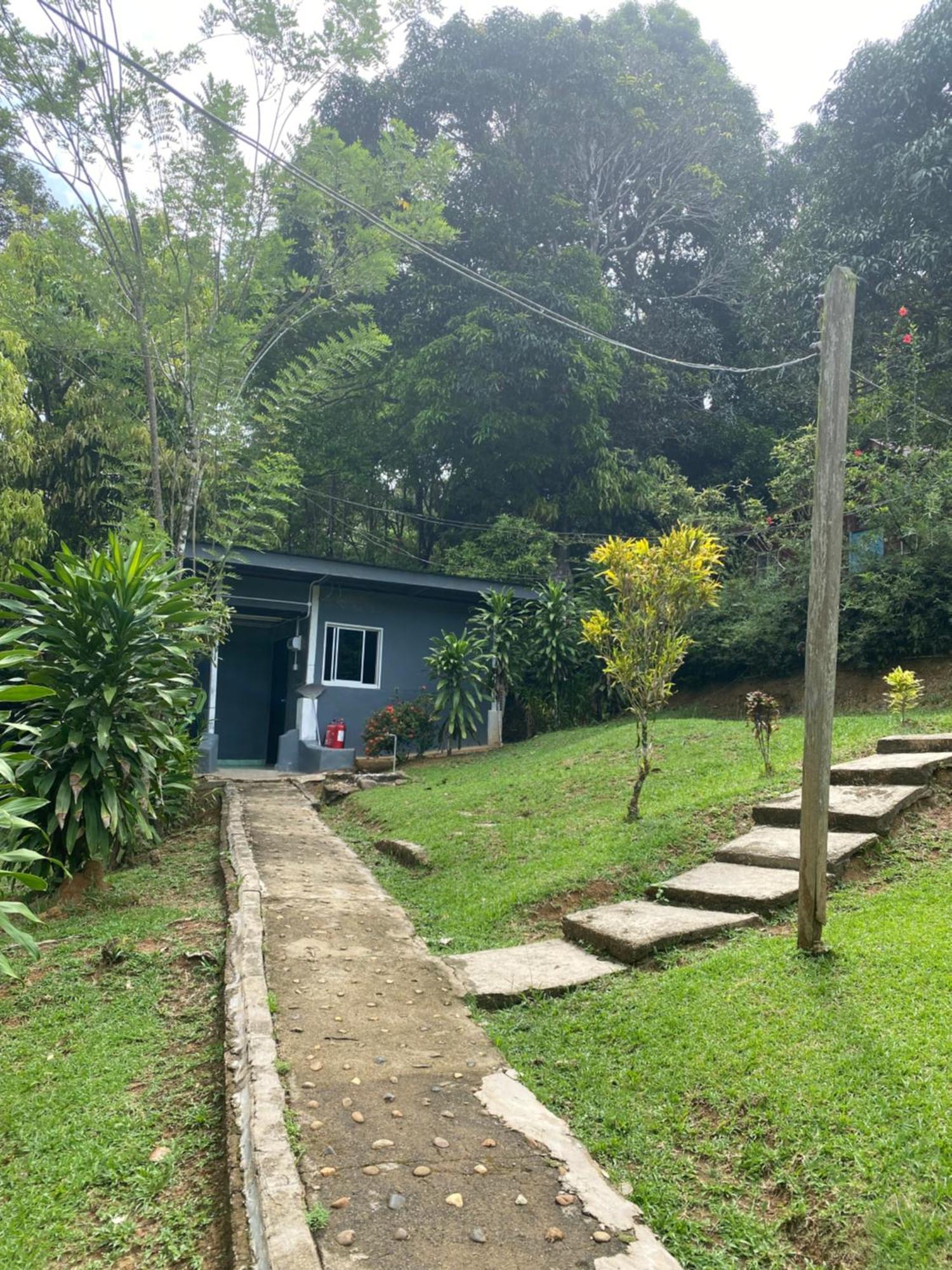 Durian Chalet 쿠알라타한 외부 사진