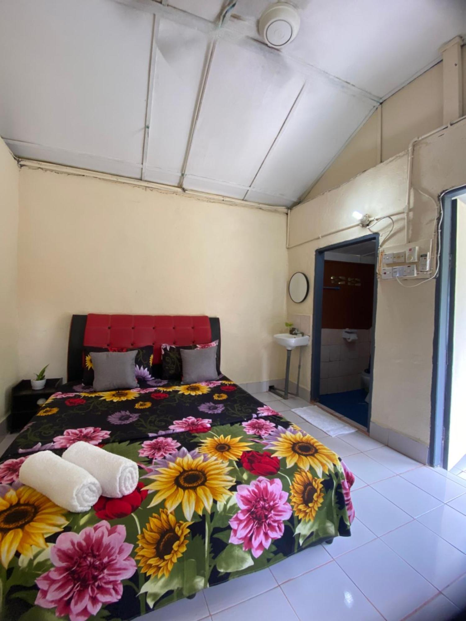 Durian Chalet 쿠알라타한 외부 사진